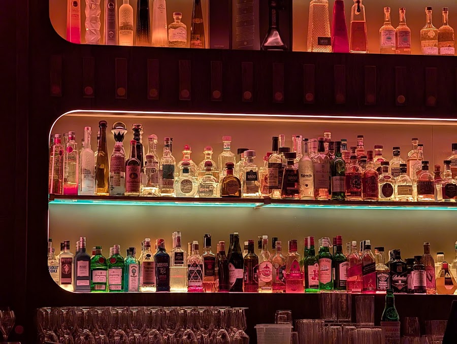 Montana Cocktail Bar, Seville