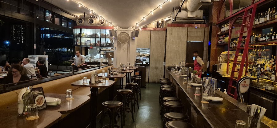Caffe Fernet, Singapore