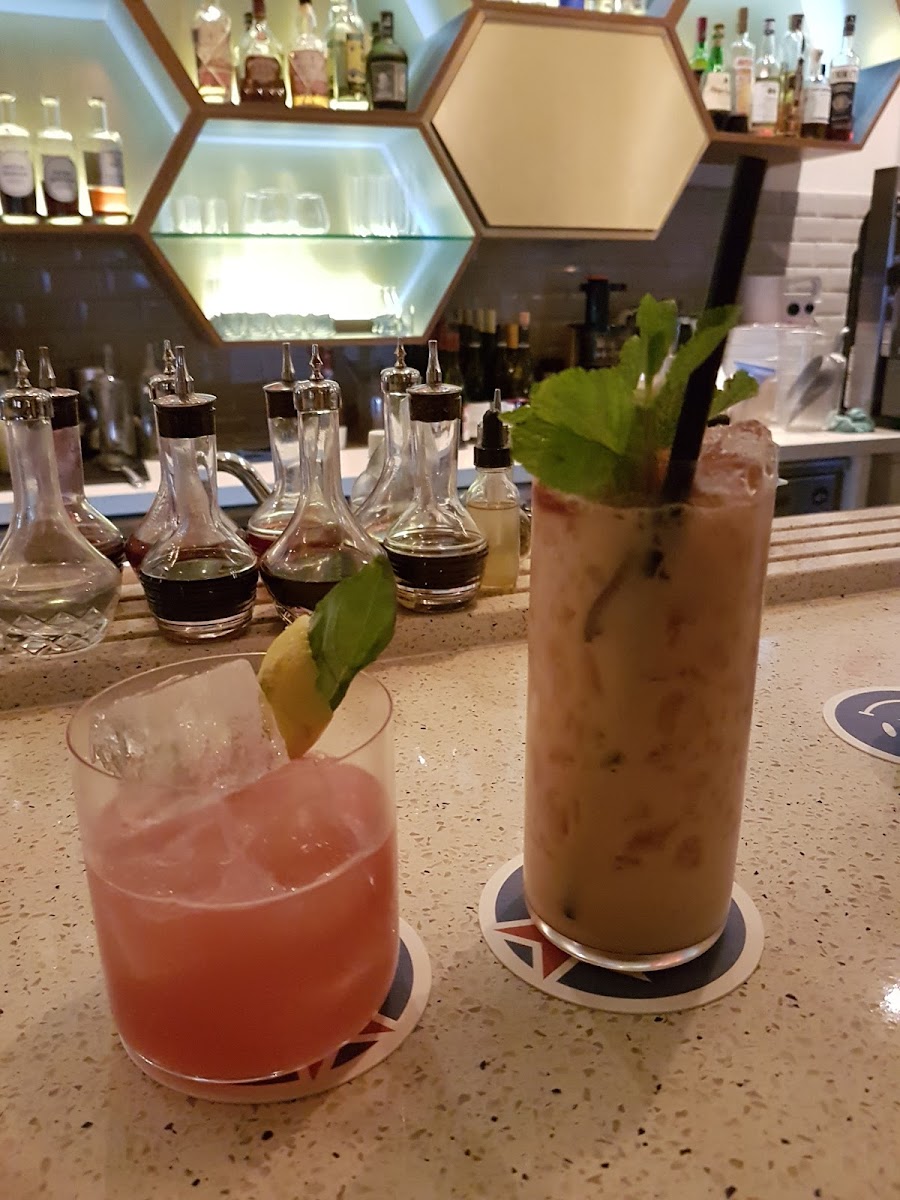 Crackerjack, Singapore