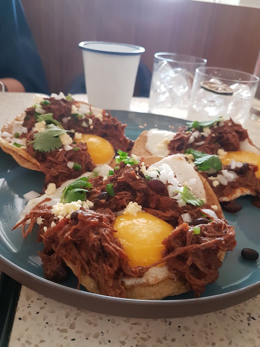 Crackerjack, Singapore