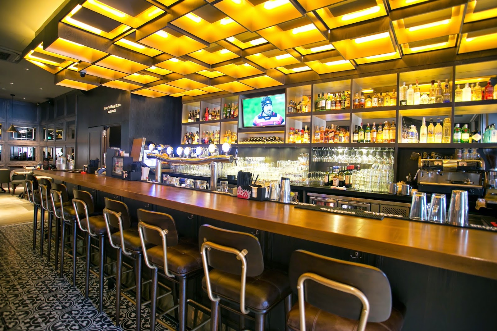 Harry's Bar Boat Quay — Live Music in Boat Quay, Singapore