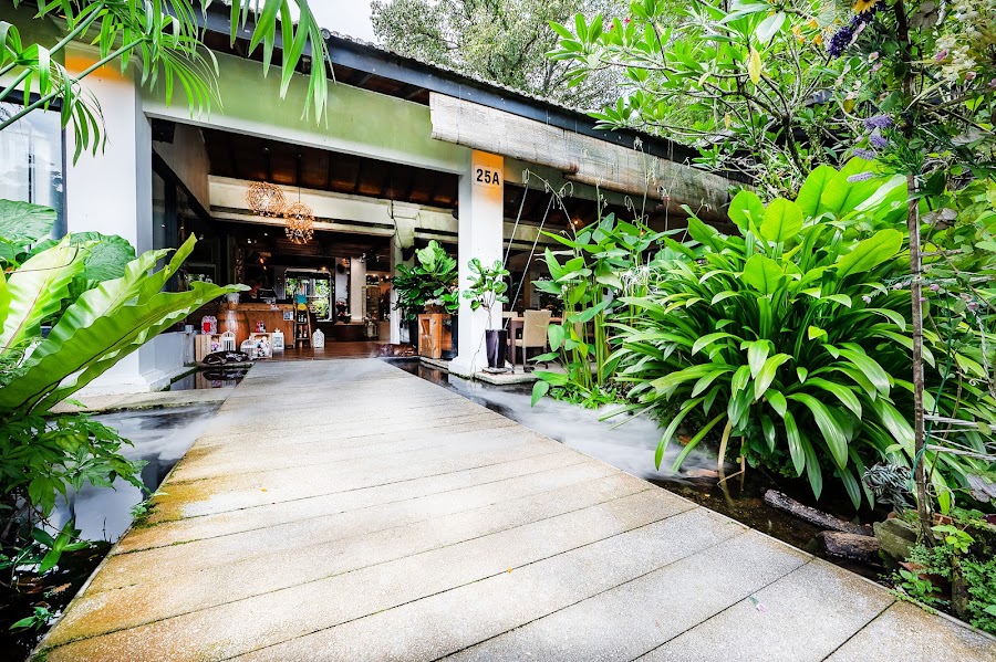RedDot Brewhouse, Singapore