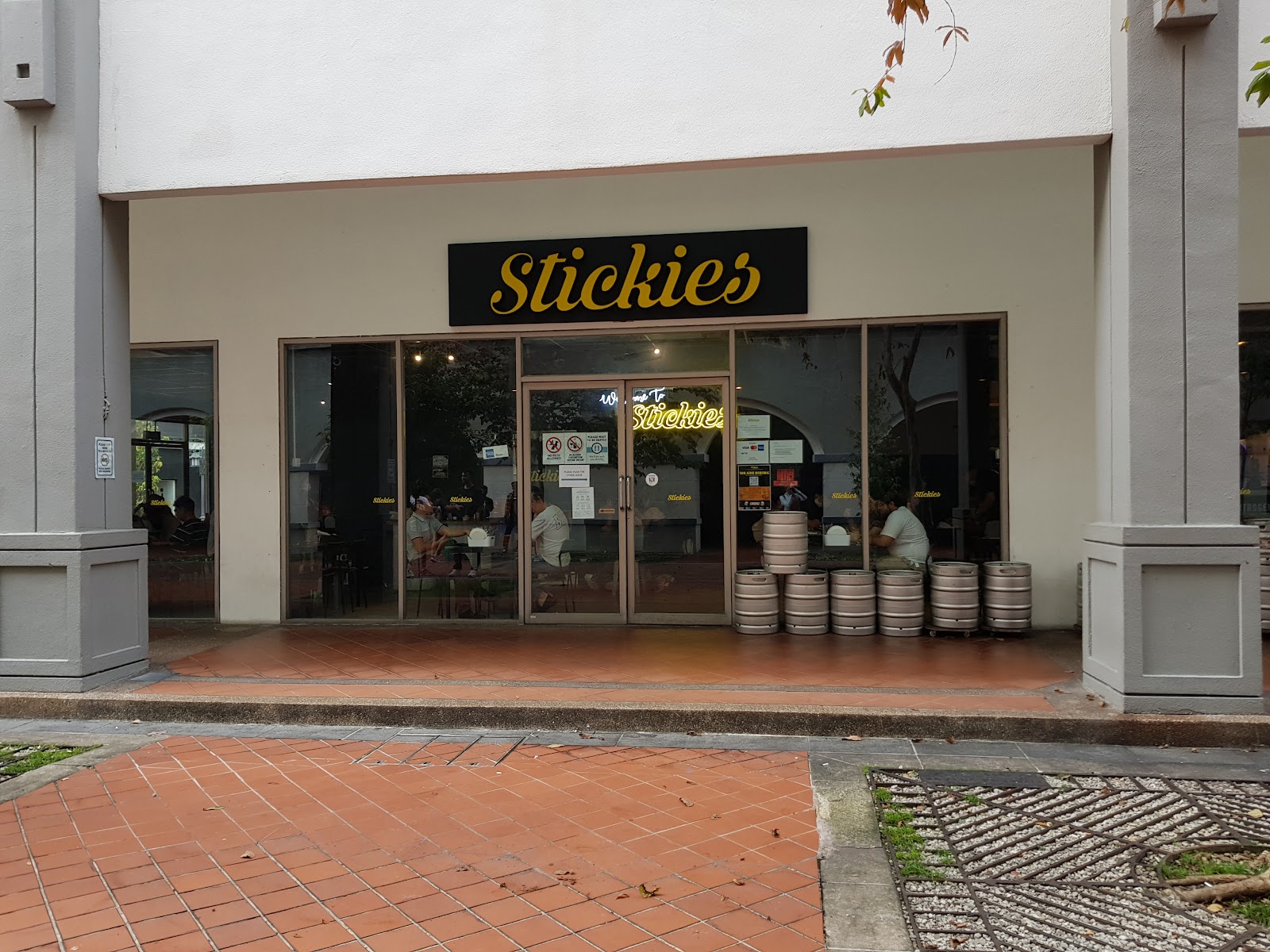 Stickies Bar