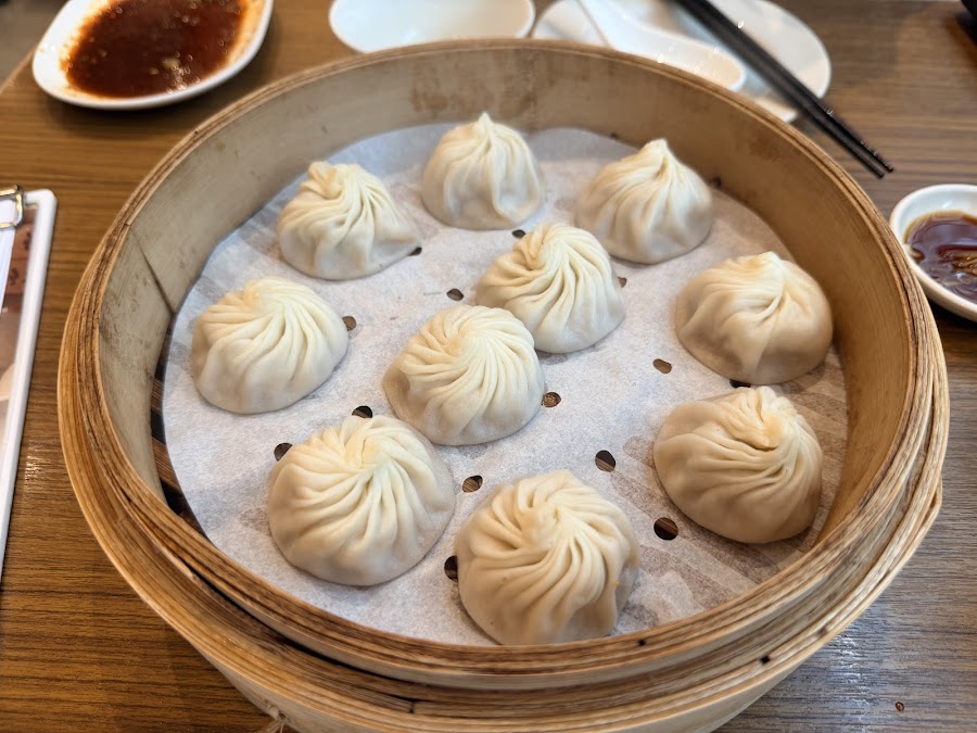 Sum Yi Tai, Singapore
