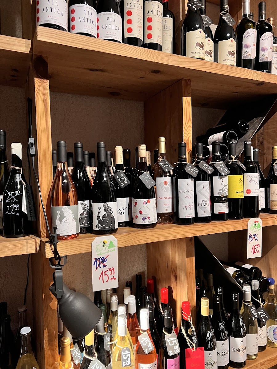Vino Orenda, Sofia