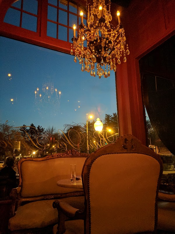 Bar Les Frères in St Louis
