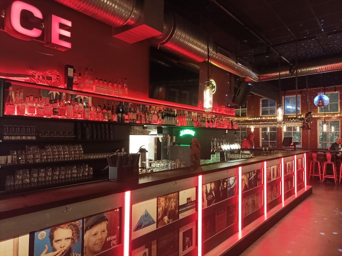 The Tivoli Stockholm cocktail bar Sodermalm at night