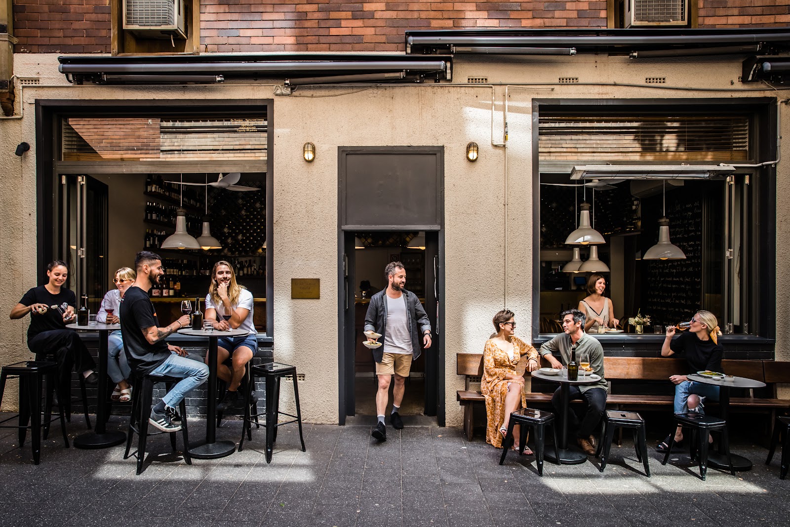 Dear Sainte Éloise, Sydney