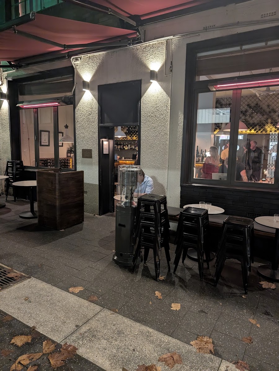 Dear Sainte Éloise, Sydney
