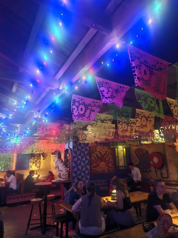 Poly Bar