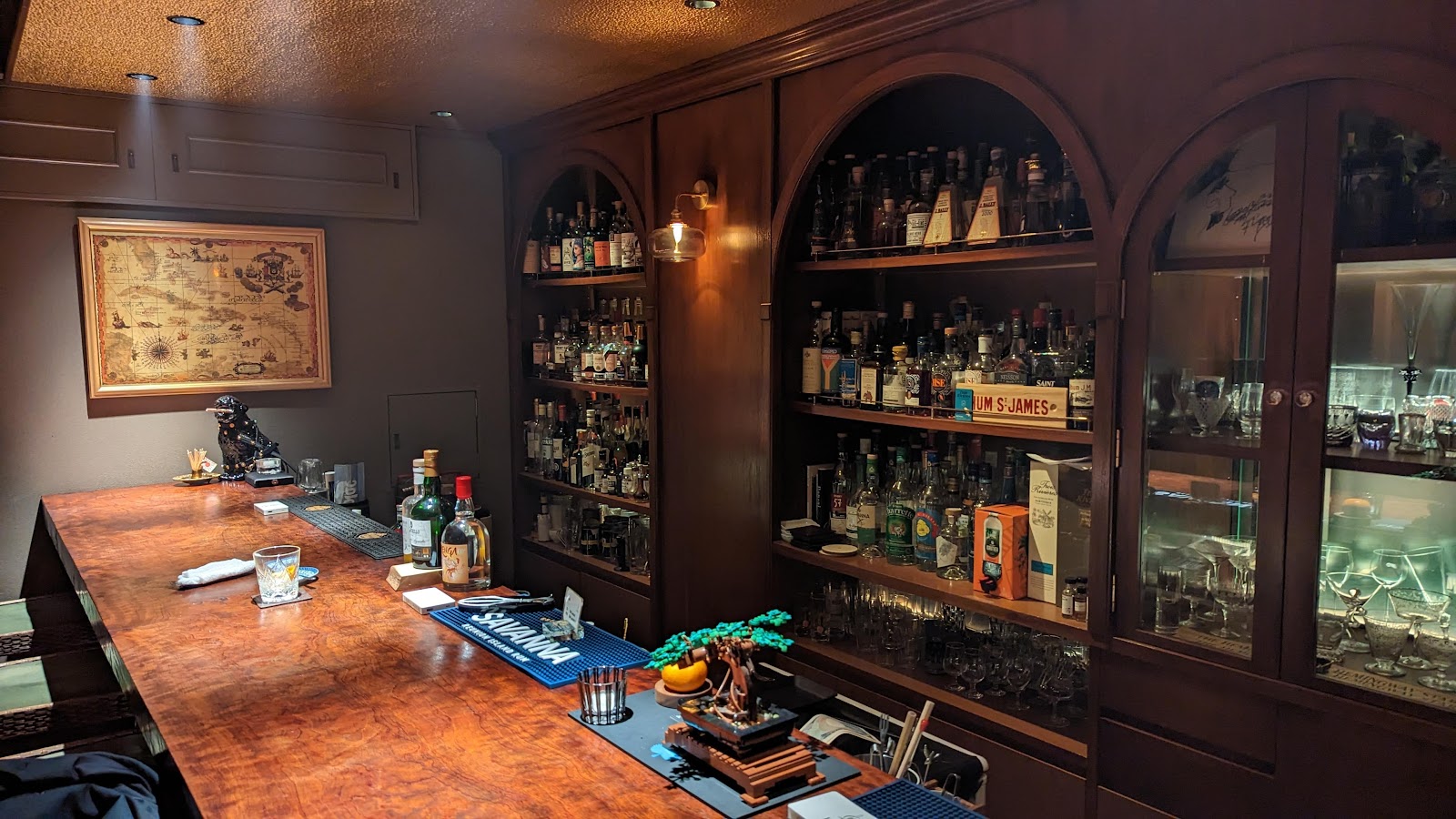 Bar Lamp, a rum bar in Ginza, Tokyo