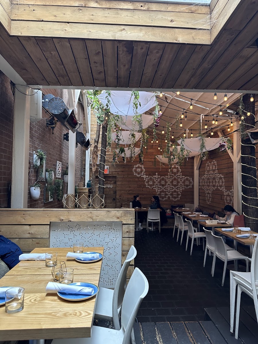 Bar Reyna, Toronto