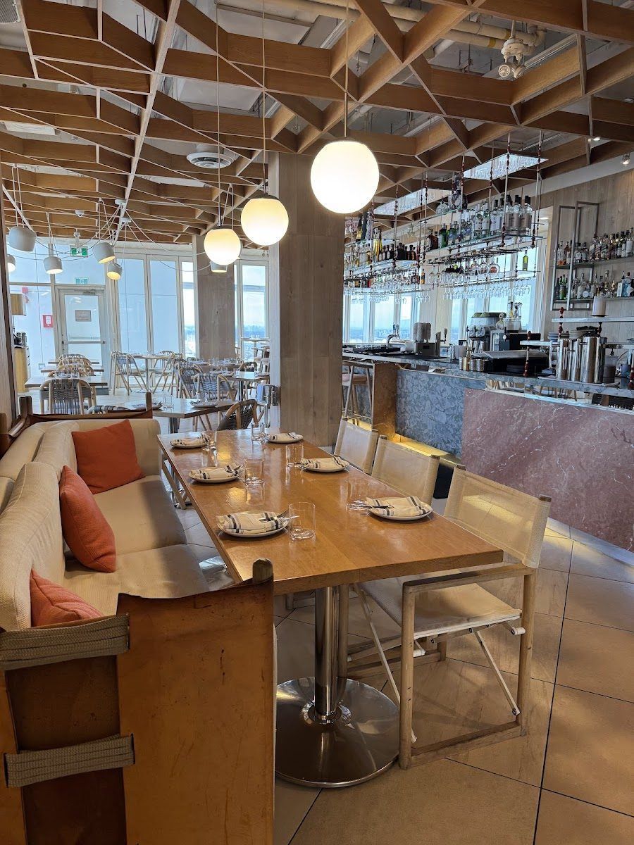 Kost at Bisha Hotel, Toronto