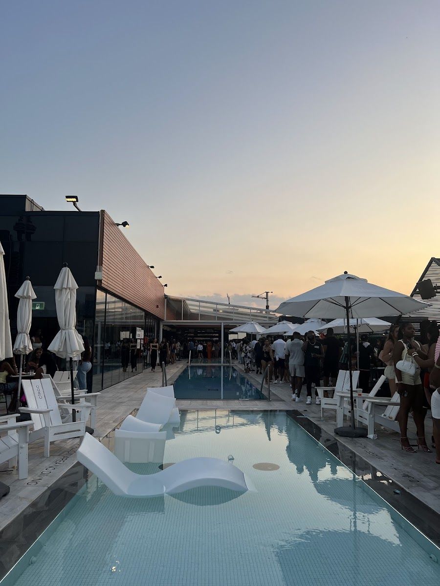 Lavelle Rooftop, Toronto