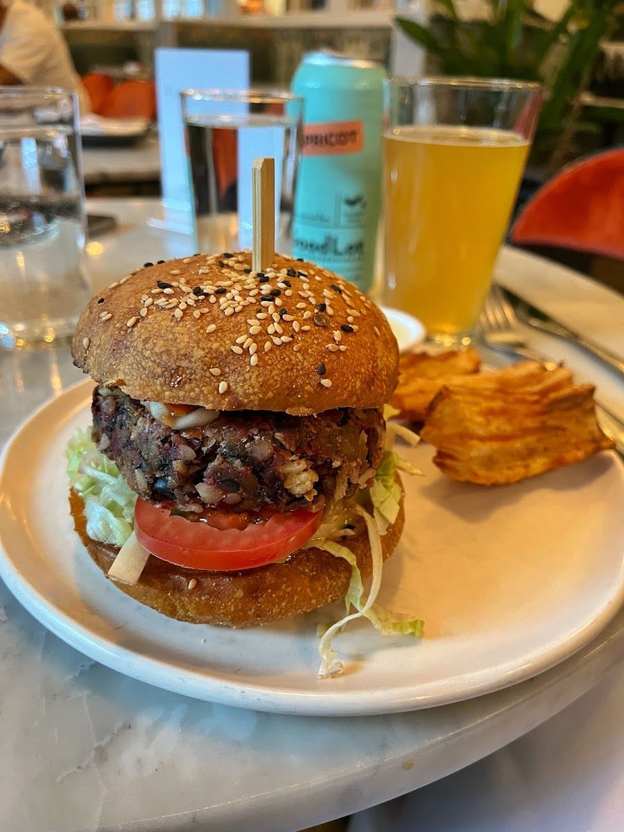 Rosalinda Bar, Toronto