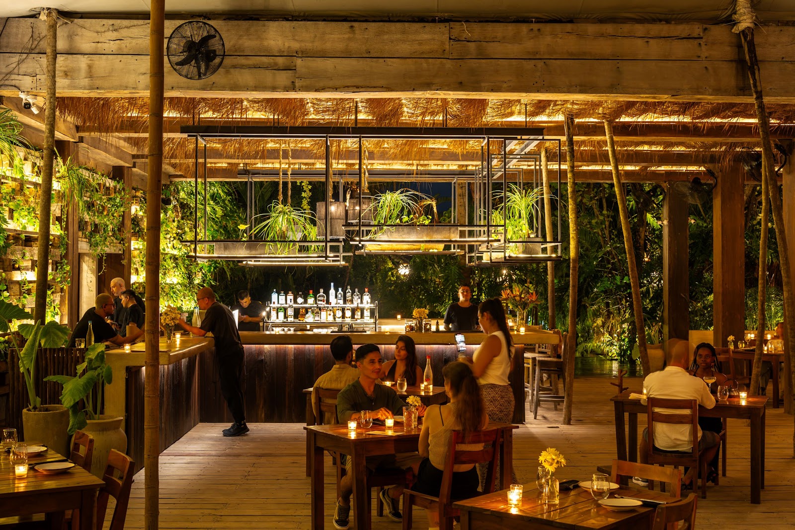 Mur Mur Tulum bar interior