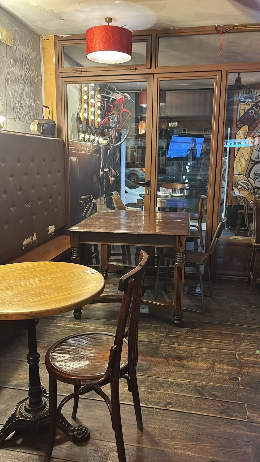 Old Trafford Bar, Valencia