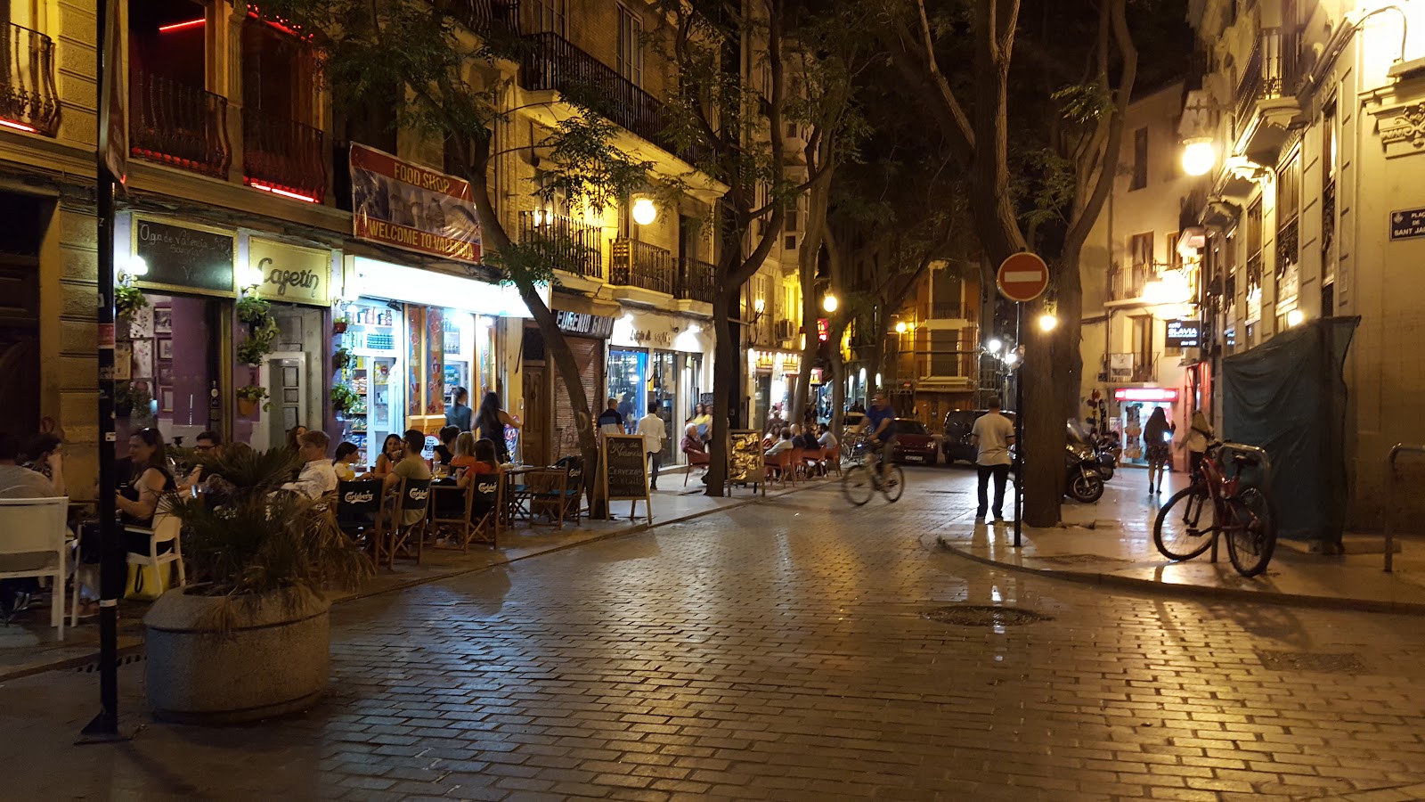 Sant Jaume Valencia bar interior