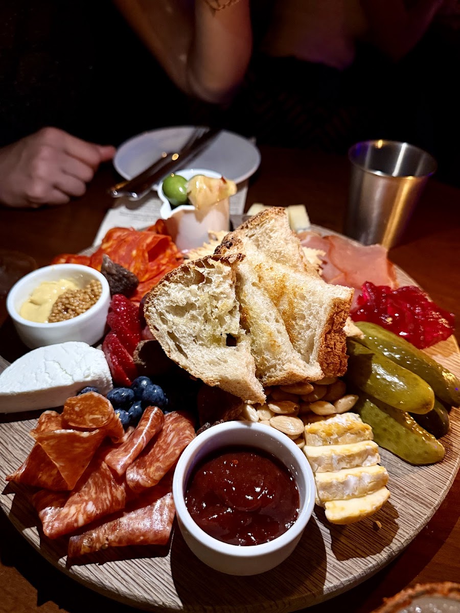 Guilt & Co., Vancouver