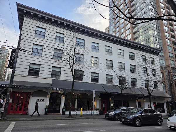 Uva Wine and Cocktail Bar in Vancouver