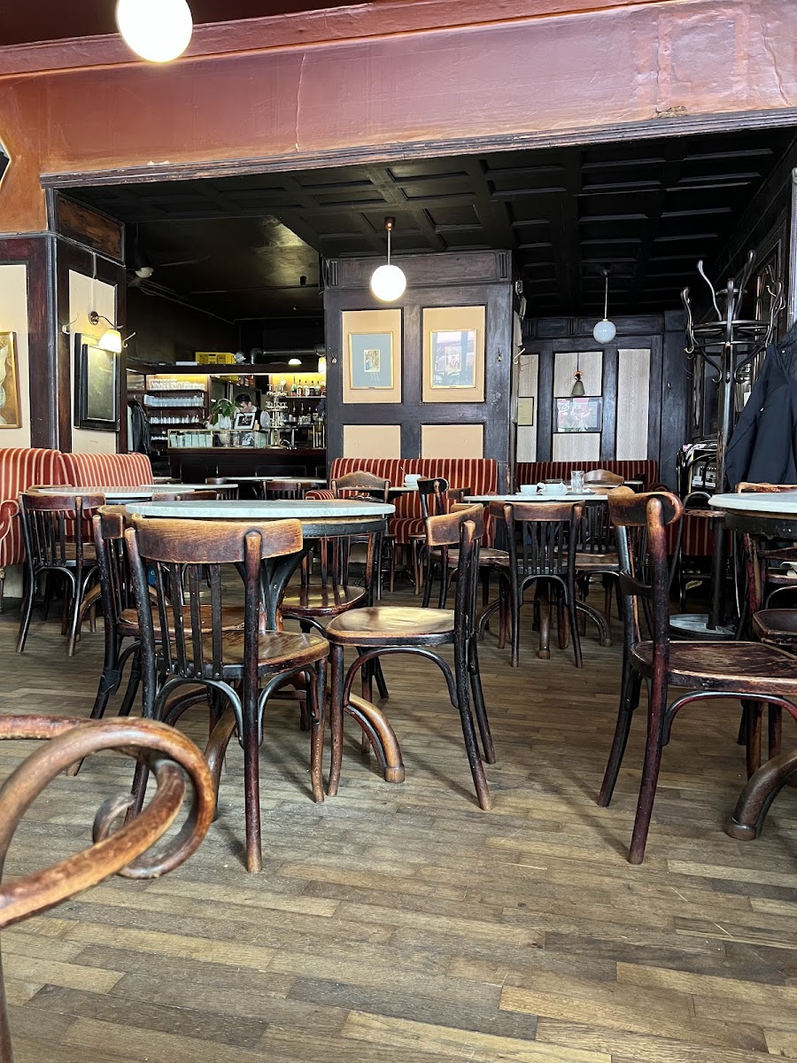 Café Hawelka, Vienna
