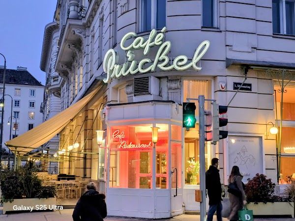 Cafe Central