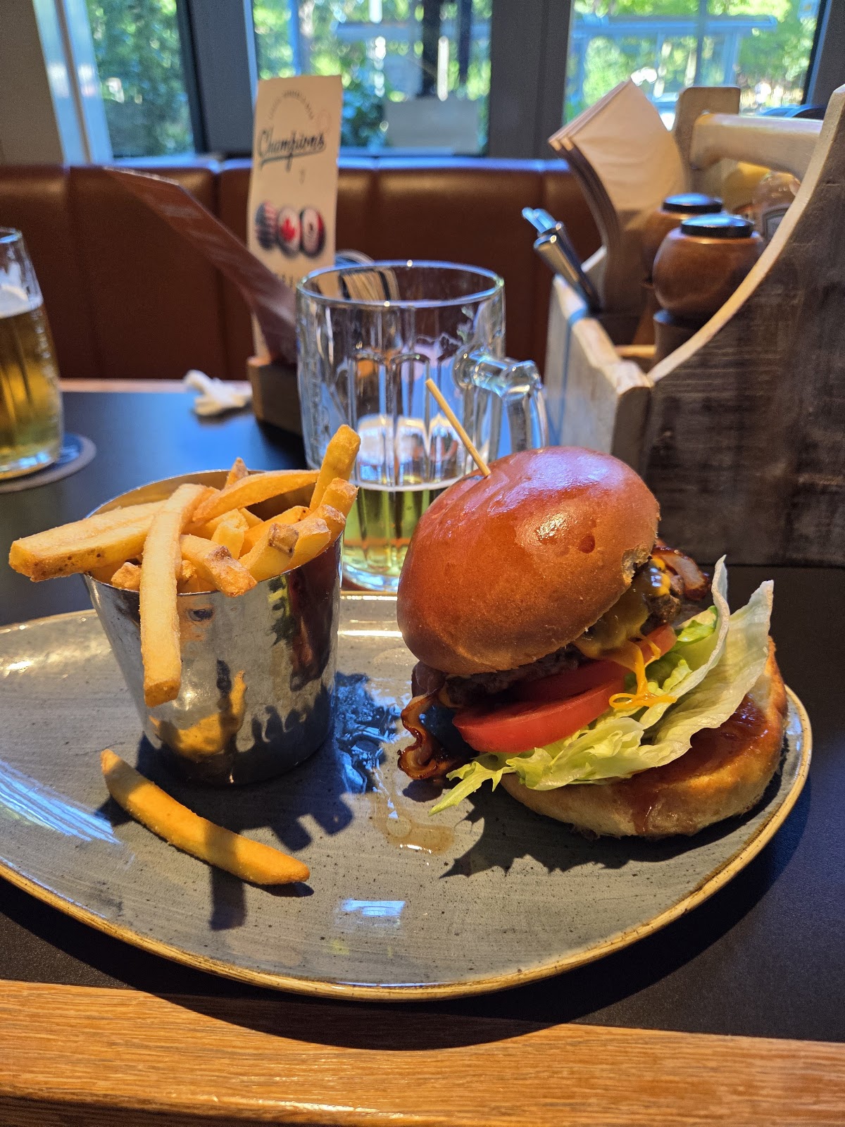 Champions Sports Bar, Vienna