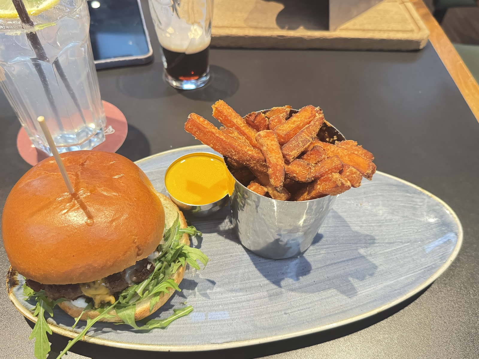 Champions Sports Bar, Vienna