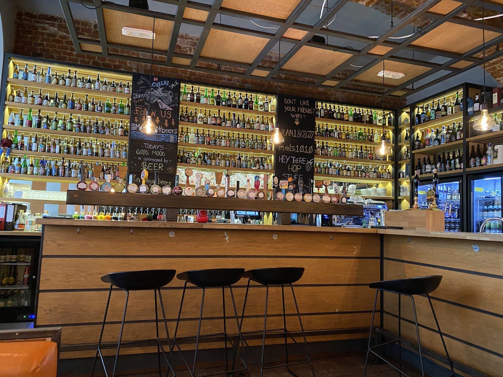 Mel's Craft Beer
