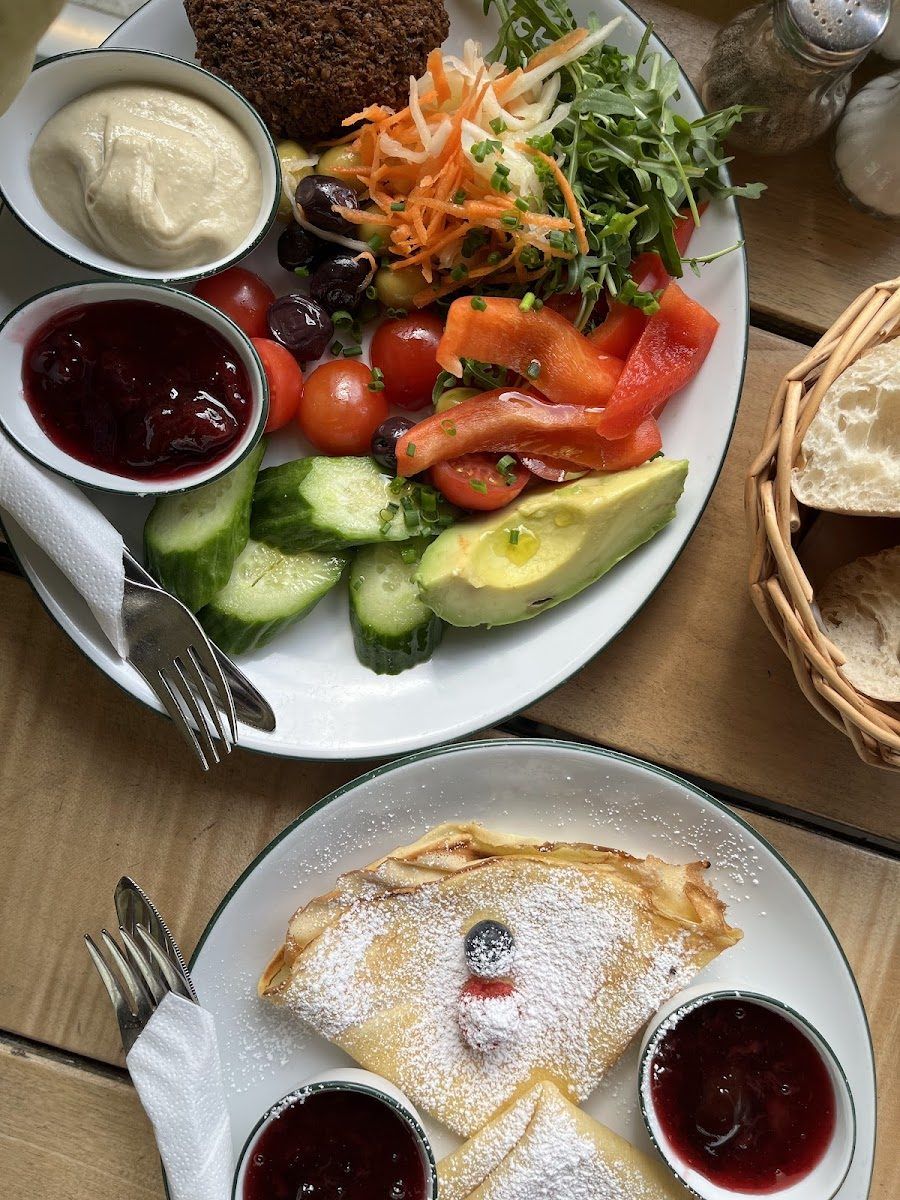 Naschmarkt Deli Bar, Vienna