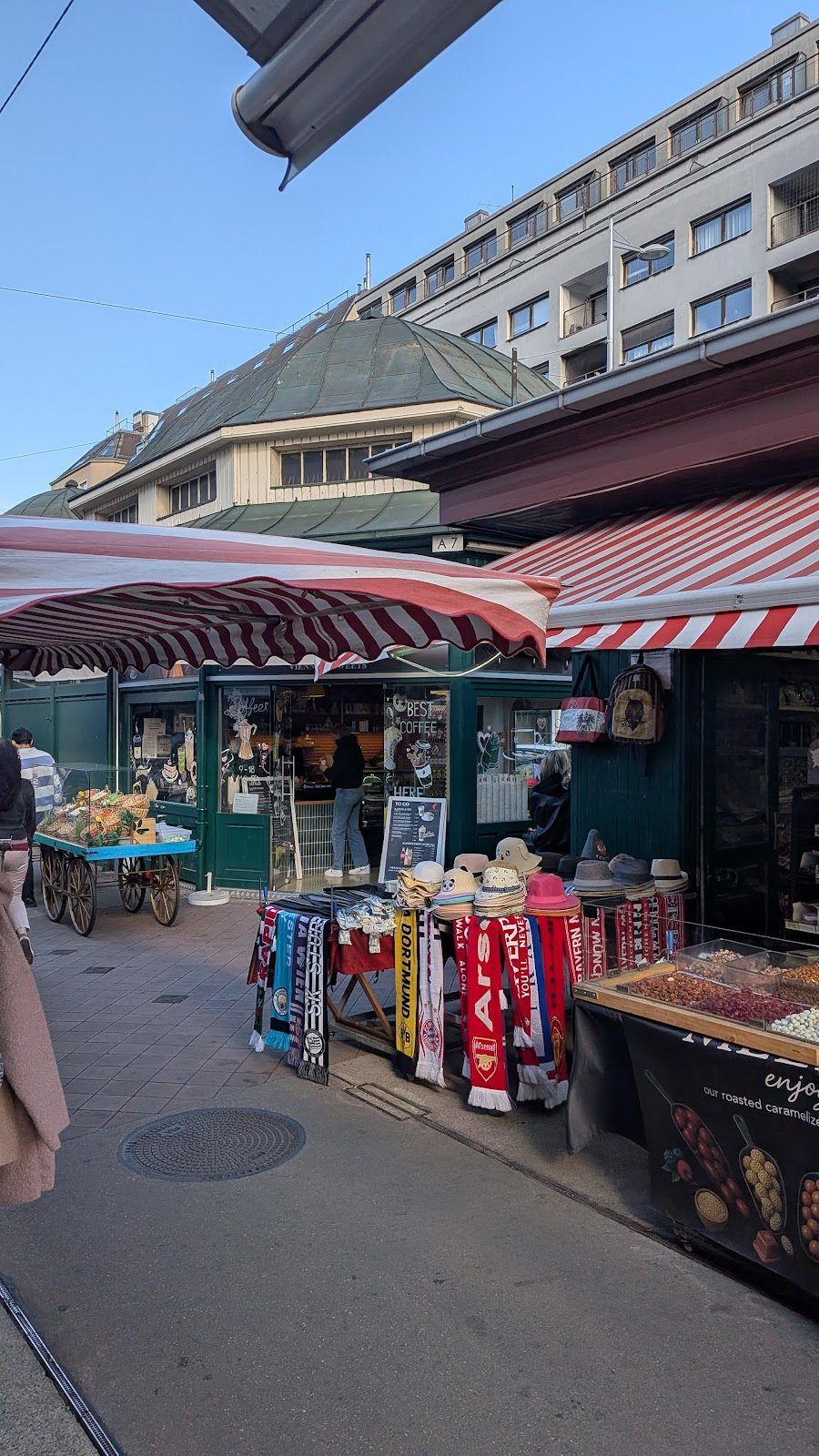 Naschmarkt Deli Bar, Vienna