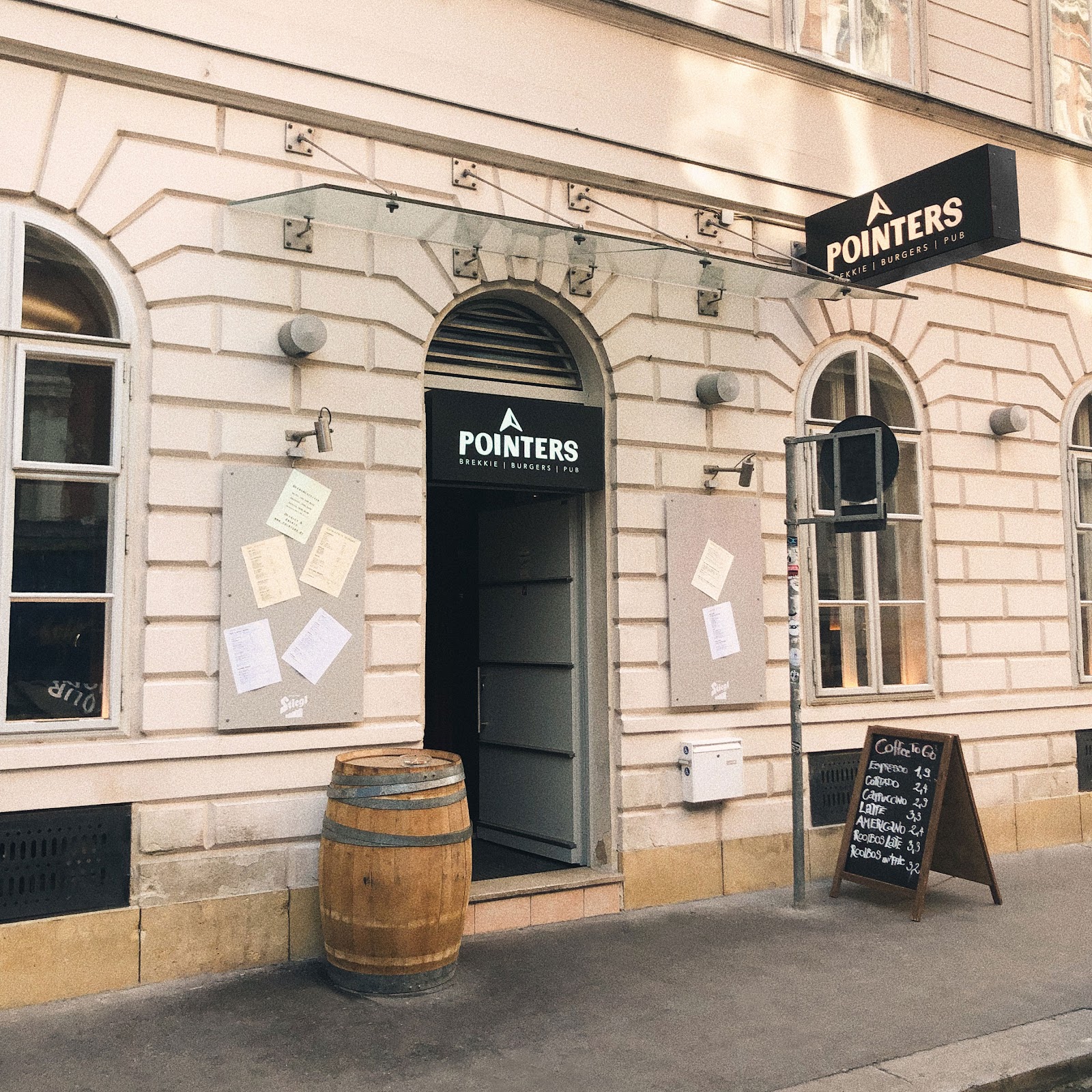 Pointers sports bar interior with screens in Wieden, Vienna