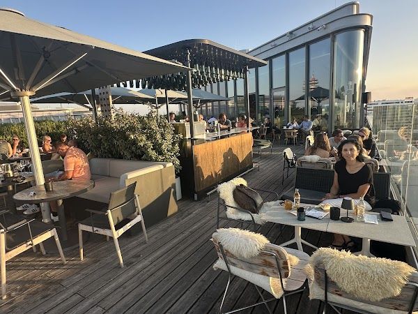Wein & Co Bar