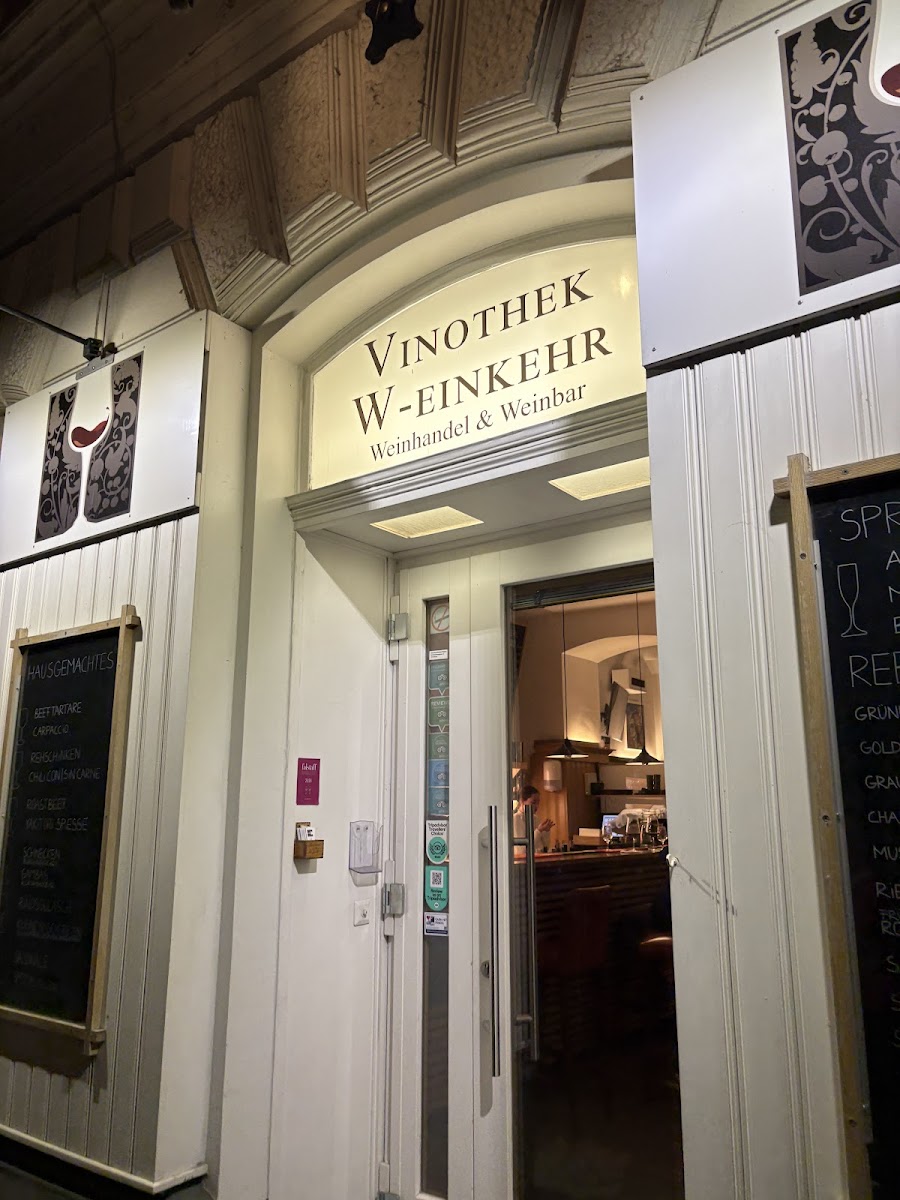 Vinothek W, Vienna
