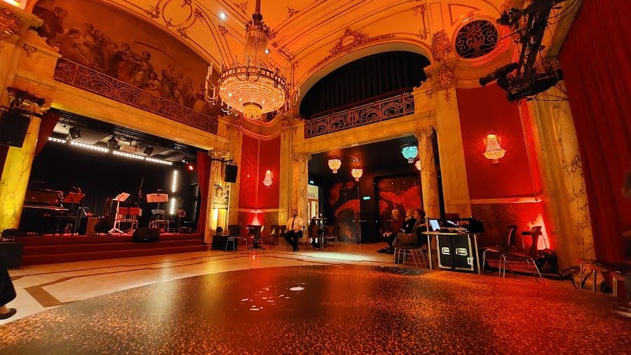 Volkstheater Bar, Vienna