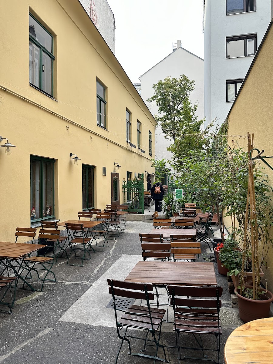 Weinstube Josefstadt, Vienna