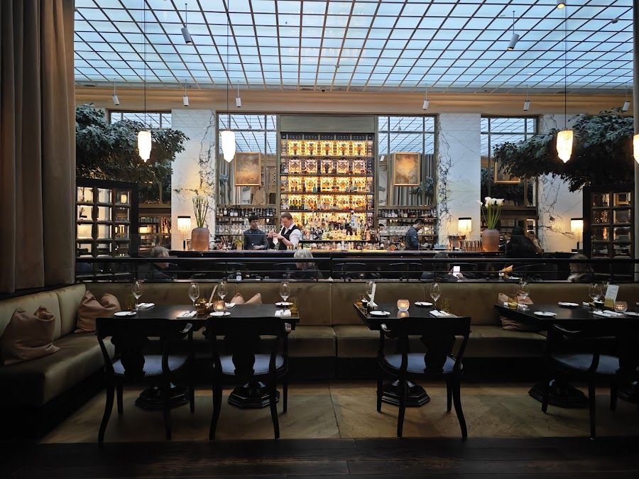 ZWO Bar, Vienna
