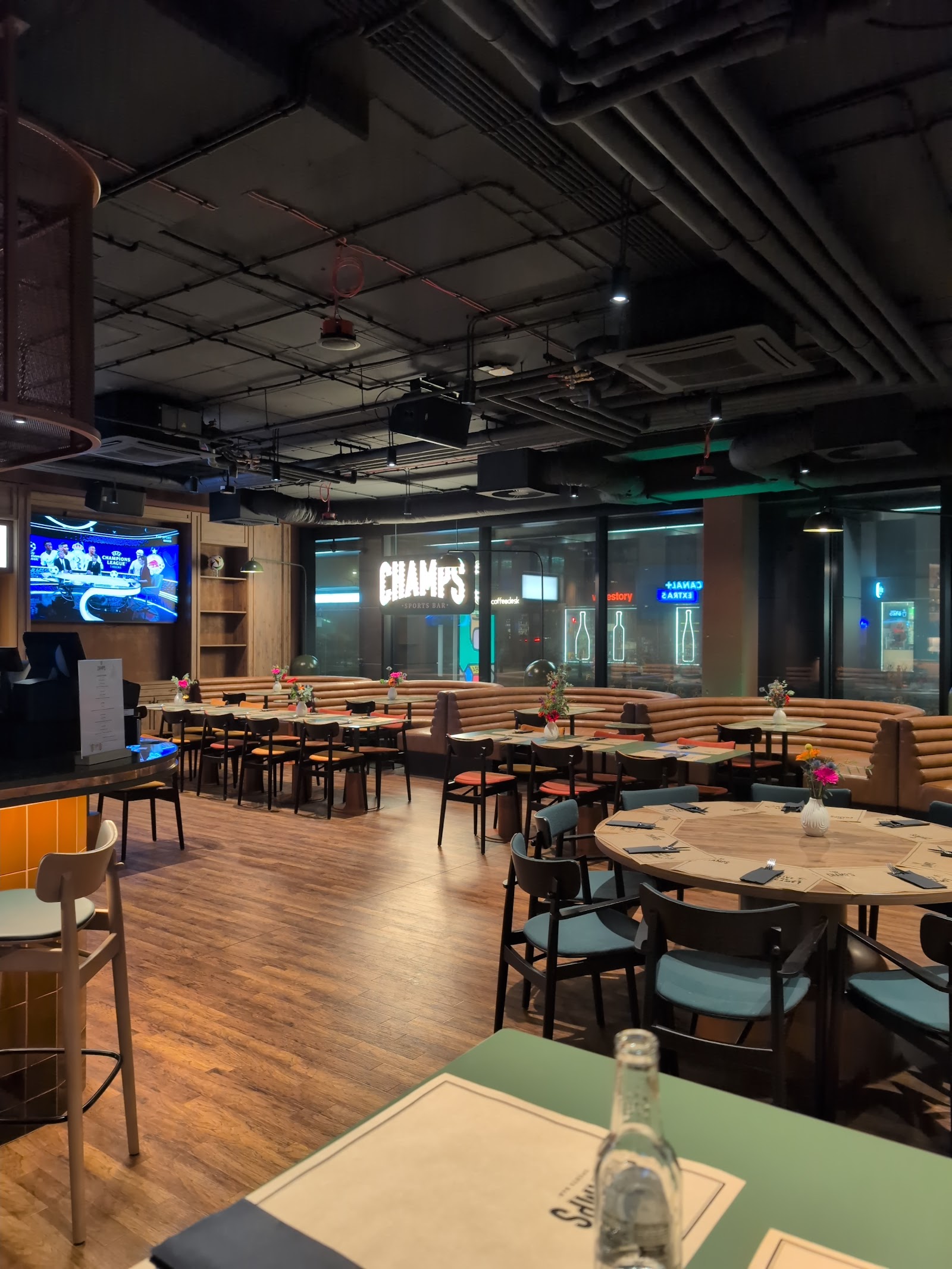 Champions Sports Bar with wall of screens at the Warsaw Marriott Hotel