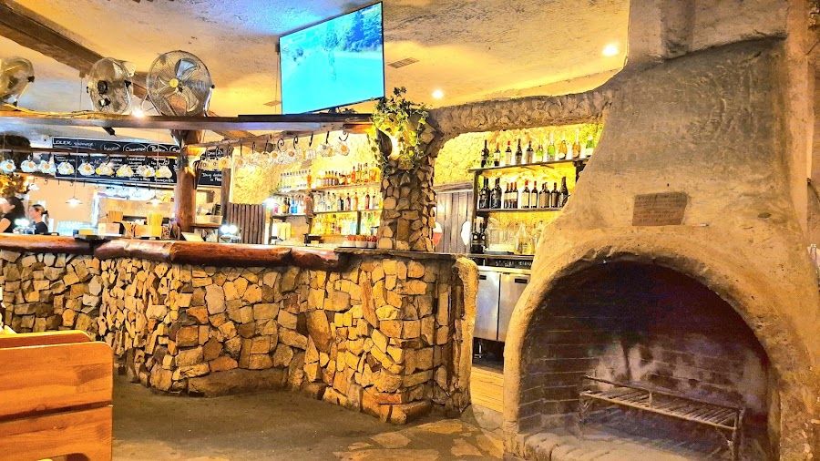 Pub Lolek Cocktail, Warsaw