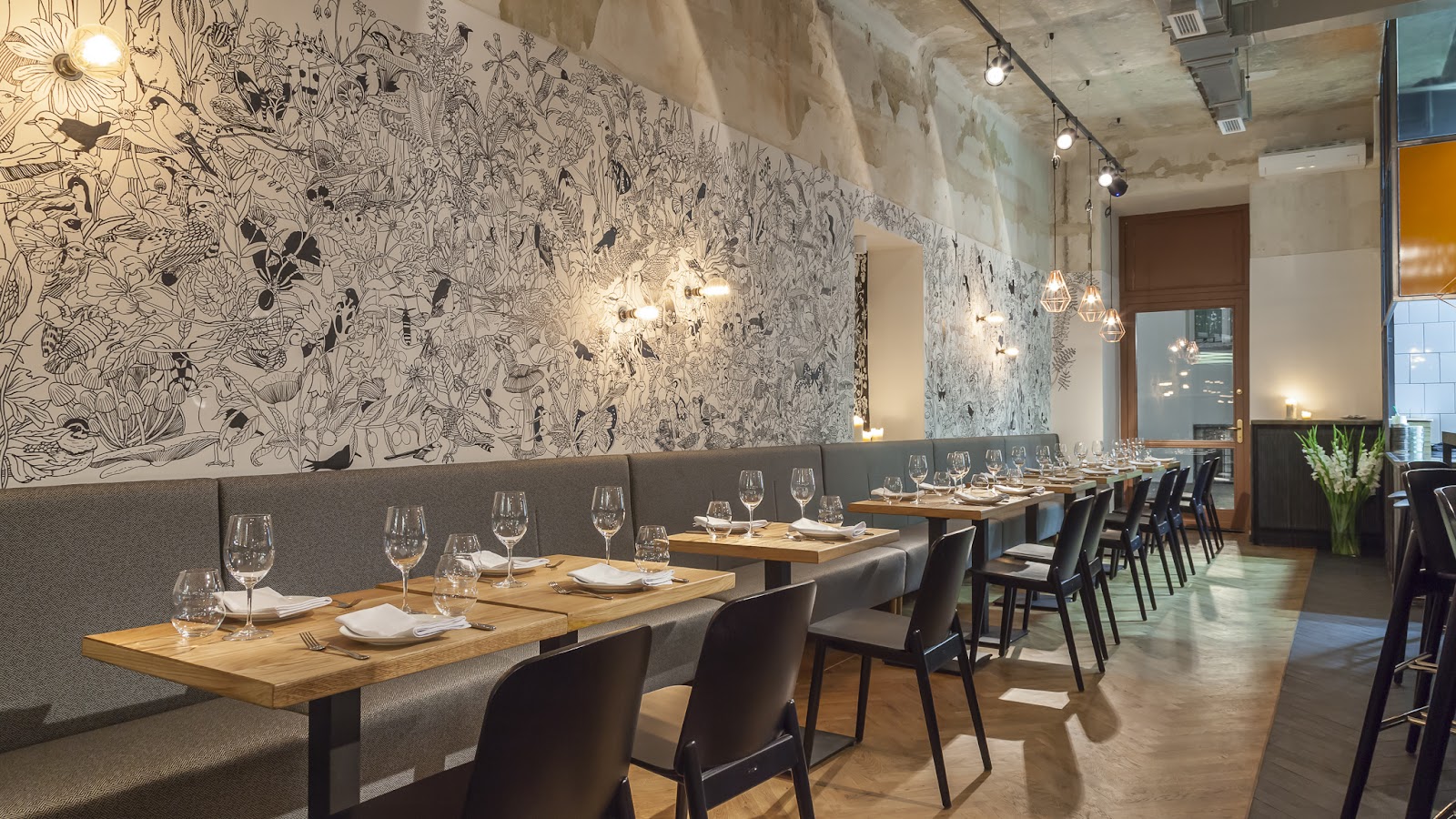 Kieliszki na Proznej wine bar interior, central Warsaw