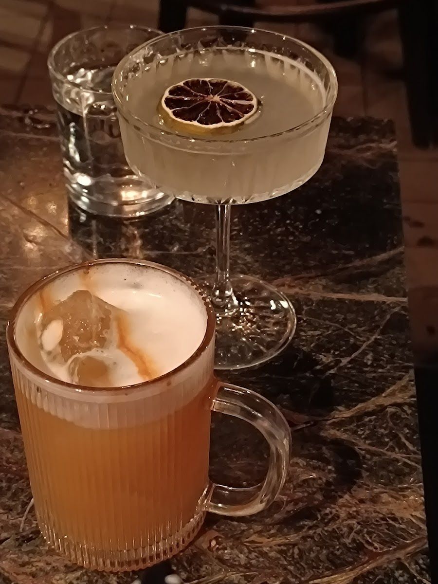 Leslie Cocktail Bar, Warsaw