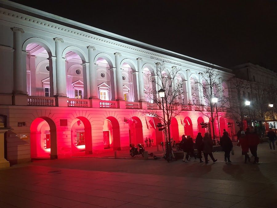 Stor, Warsaw
