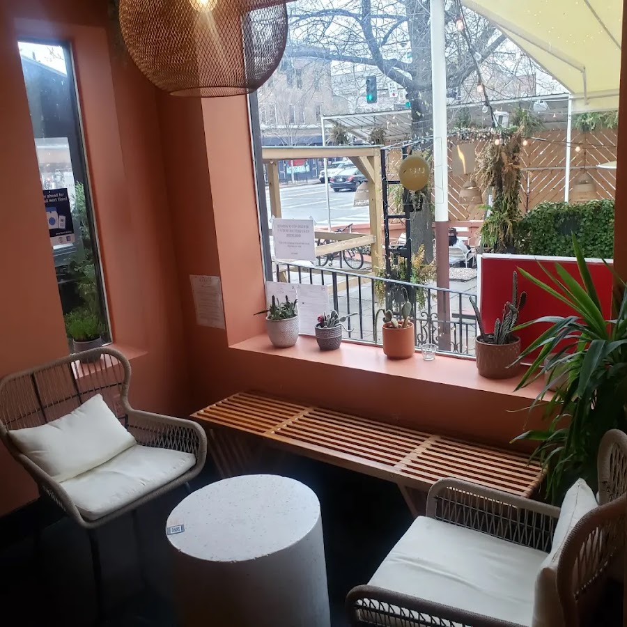 Lulu's Winegarden, Washington Dc
