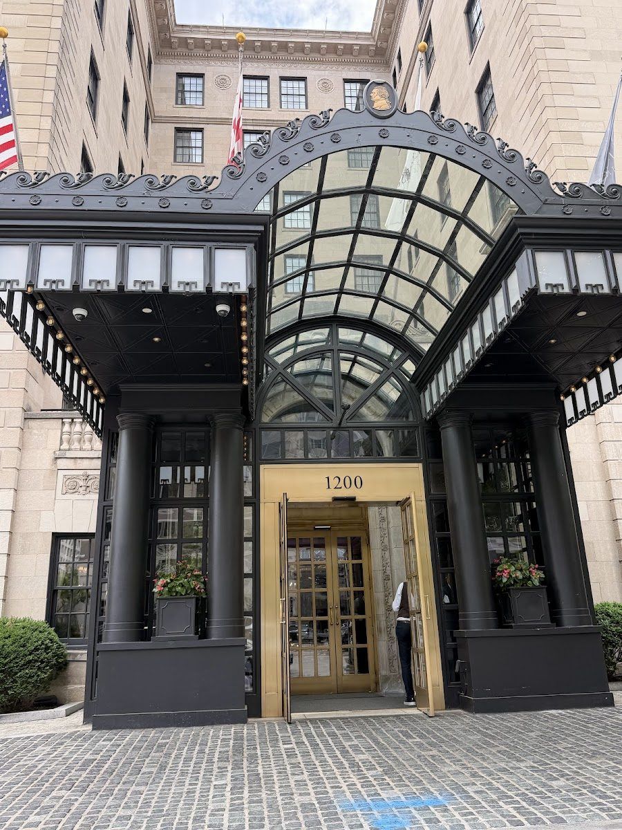 The Greenhouse Bar at Jefferson, Washington Dc