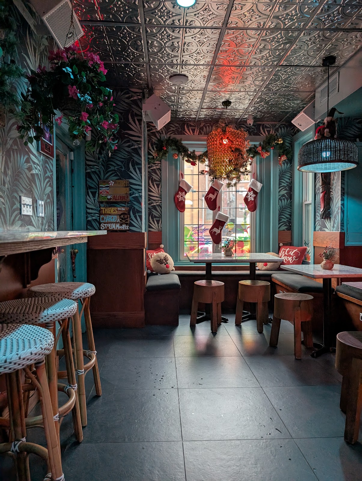 Tiki on 18th, Washington Dc