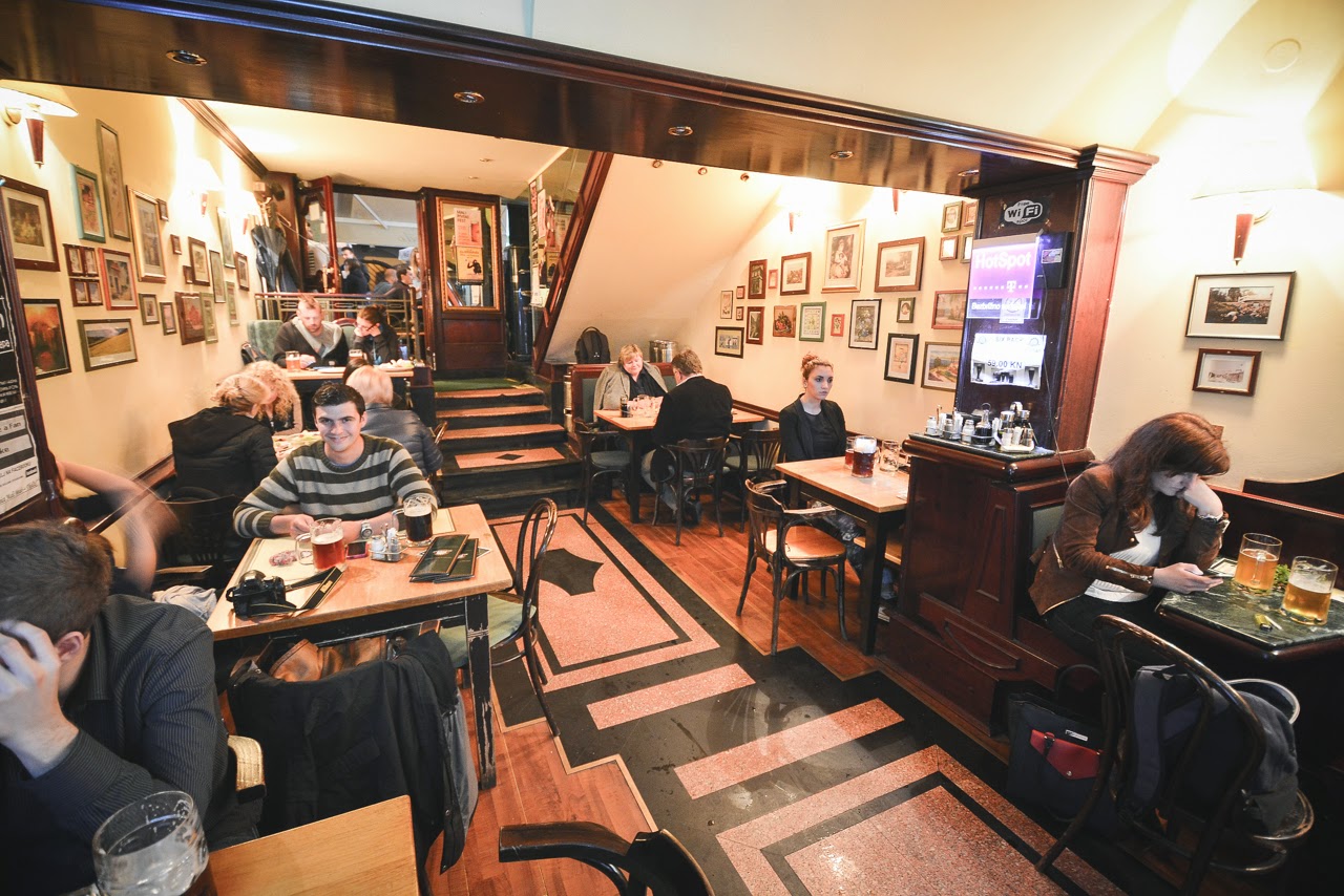 Mali Medo Zagreb bar interior