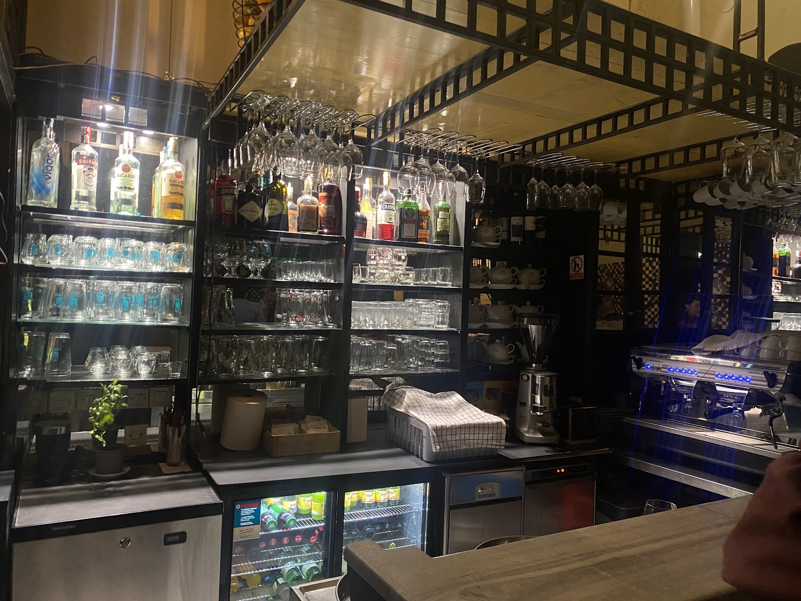 Sedmica Zagreb bar interior