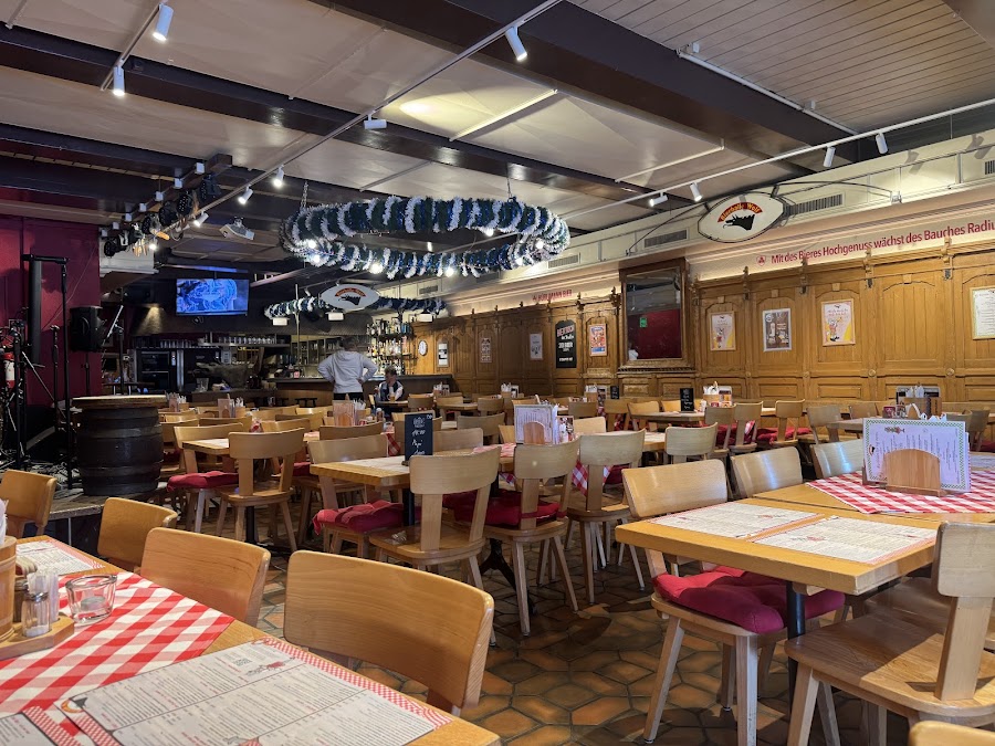 Wadi Braeu Pub in Zurich