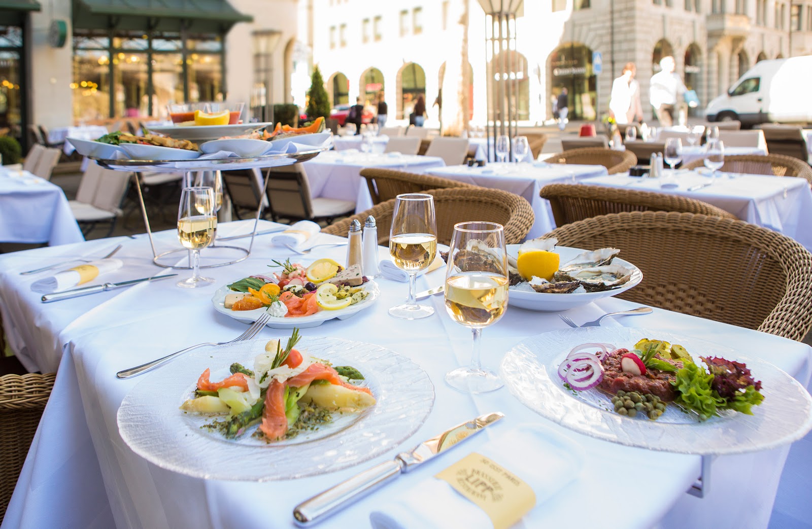 Brasserie Lipp Art Nouveau French brasserie and bar on Uraniastrasse, Zurich