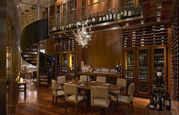Bar 1842 at Baur au Lac